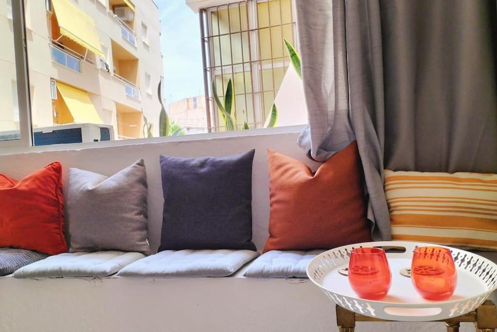 Bonito Apartamento De Dos Dormitorios En El Centro Y Calle San Miguel Torremolinos Dış mekan fotoğraf