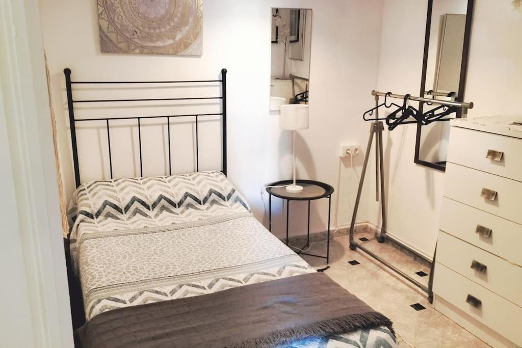 Bonito Apartamento De Dos Dormitorios En El Centro Y Calle San Miguel Torremolinos Dış mekan fotoğraf