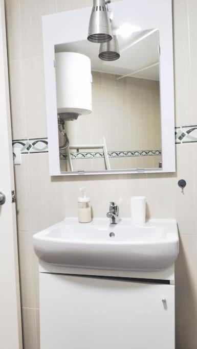 Bonito Apartamento De Dos Dormitorios En El Centro Y Calle San Miguel Torremolinos Dış mekan fotoğraf