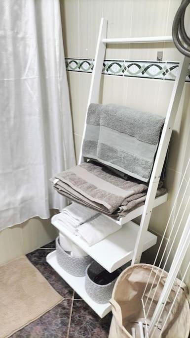Bonito Apartamento De Dos Dormitorios En El Centro Y Calle San Miguel Torremolinos Dış mekan fotoğraf
